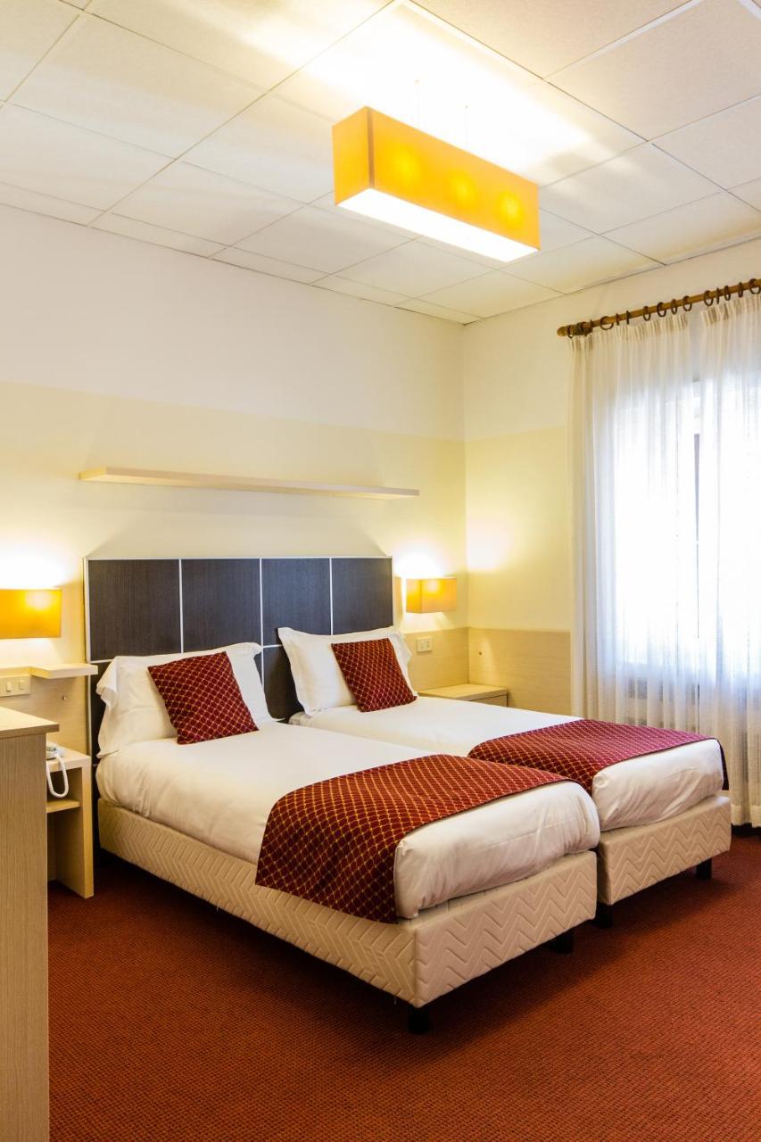 Hotel Sant'Ilario Rovereto  Exterior foto
